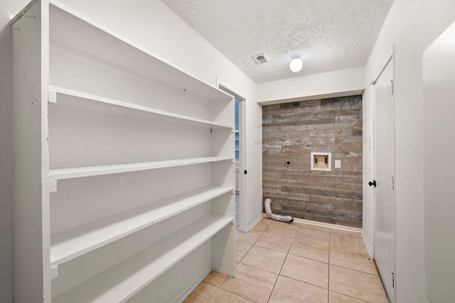 634 Spring Breeze Street, League City, TX 77573