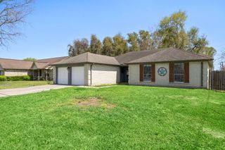 634 Spring Breeze Street, League City, TX 77573