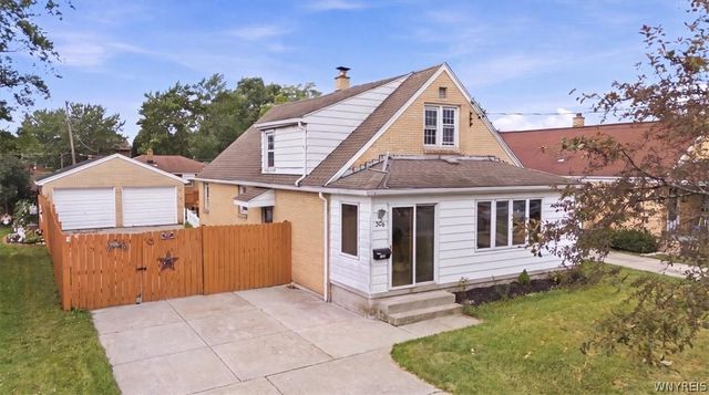 306 Collins Avenue, West Seneca, NY 14224
