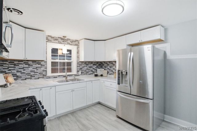 306 Collins Avenue, West Seneca, NY 14224