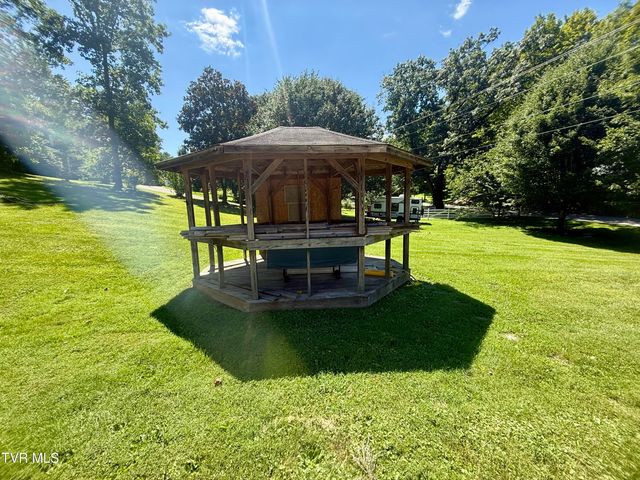 379 Minton Hollow Road, Elizabethton, TN 37643