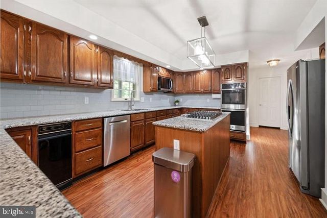 253 PEOPLES WAY, Hockessin, DE 19707