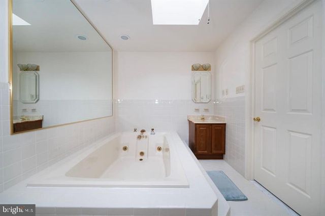 253 PEOPLES WAY, Hockessin, DE 19707