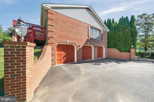 253 PEOPLES WAY, Hockessin, DE 19707