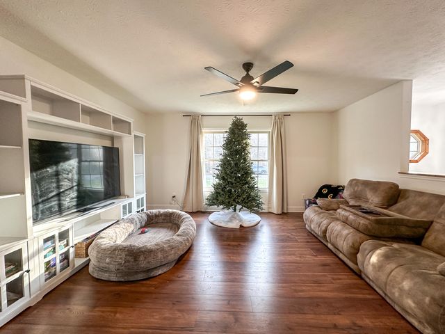 195 Stony Brook Drive, Corbin, KY 40701