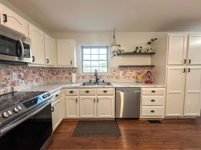 195 Stony Brook Drive, Corbin, KY 40701