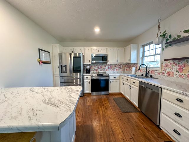 195 Stony Brook Drive, Corbin, KY 40701