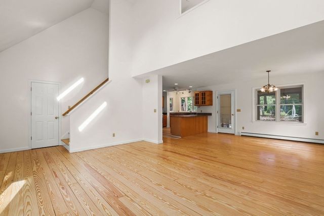 9 Beachwood Dr., Bourne, MA 02532