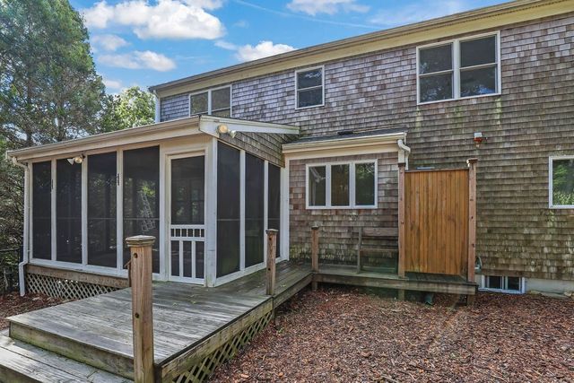 9 Beachwood Dr., Bourne, MA 02532