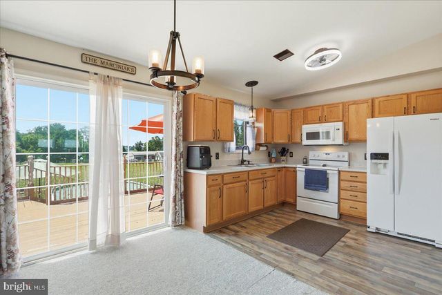 8725 GAP RD, Waynesboro, PA 17268