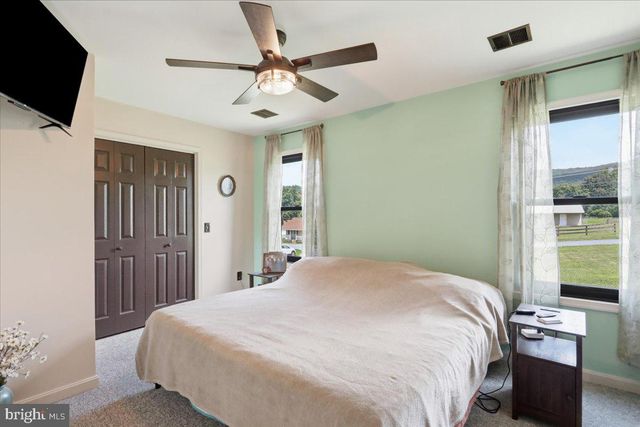 8725 GAP RD, Waynesboro, PA 17268