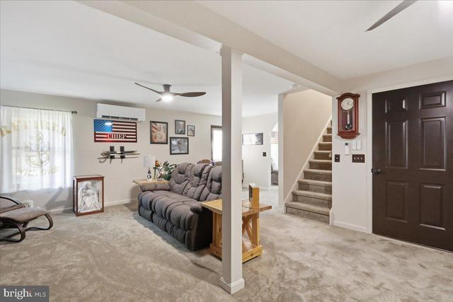 8725 GAP RD, Waynesboro, PA 17268
