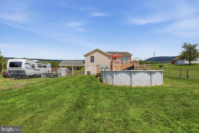 8725 GAP RD, Waynesboro, PA 17268