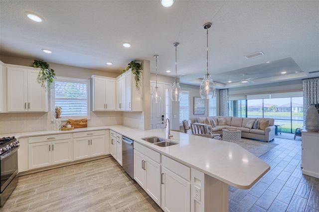 3044 FORMIA COURT, Bradenton, FL 34211