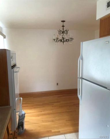 8412 Winzenburg Drive, Richmond Heights, MO 63117