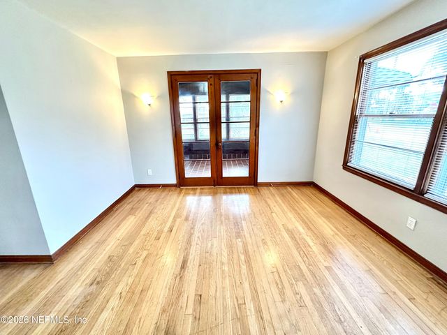 350 TROUT RIVER Drive, Jacksonville, FL 32208