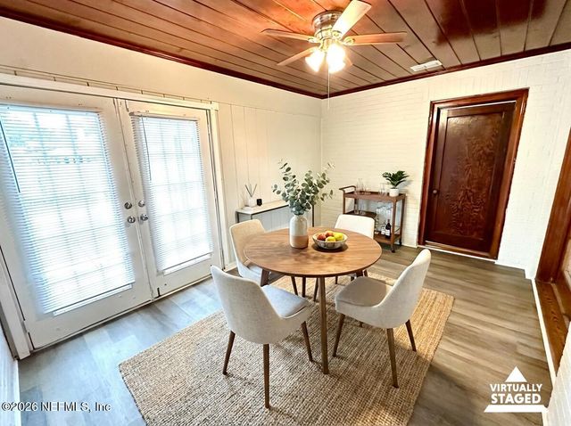 350 TROUT RIVER Drive, Jacksonville, FL 32208