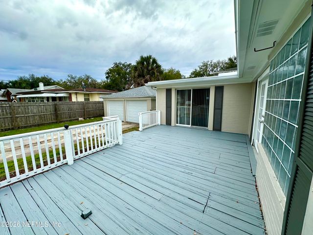 350 TROUT RIVER Drive, Jacksonville, FL 32208