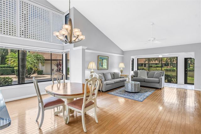 3174 WINDRUSH 25, Sarasota, FL 34235
