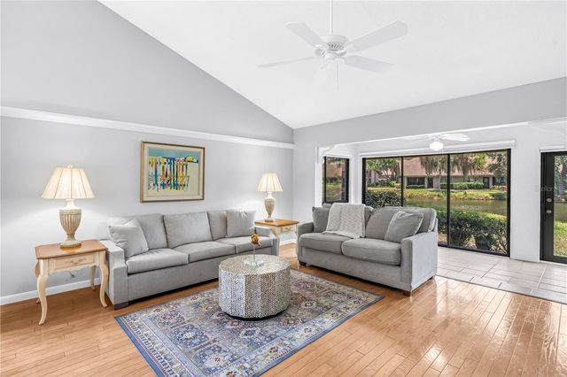 3174 WINDRUSH 25, Sarasota, FL 34235