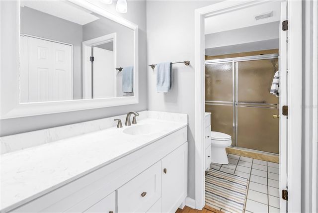 3174 WINDRUSH 25, Sarasota, FL 34235