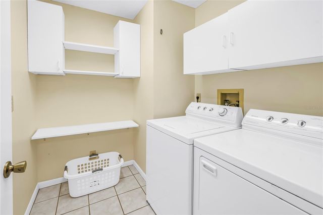 3174 WINDRUSH 25, Sarasota, FL 34235