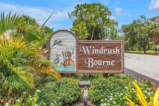 3174 WINDRUSH 25, Sarasota, FL 34235