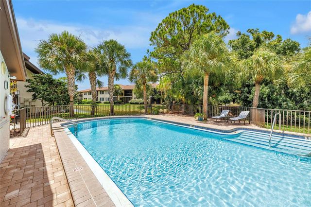 3174 WINDRUSH 25, Sarasota, FL 34235