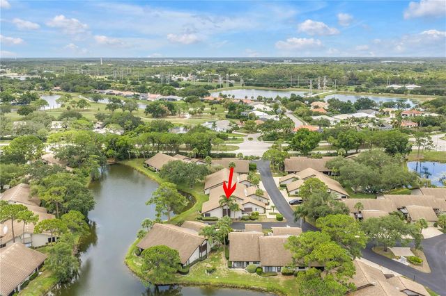 3174 WINDRUSH 25, Sarasota, FL 34235