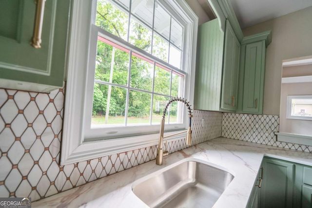 409 N Jefferson Avenue, Eatonton, GA 31024