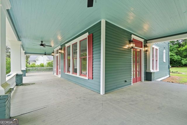 409 N Jefferson Avenue, Eatonton, GA 31024