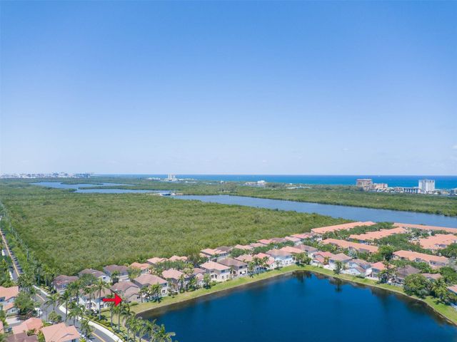 1084 Corkwood Street, Hollywood, FL 33019