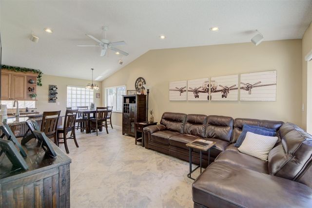1084 Corkwood Street, Hollywood, FL 33019