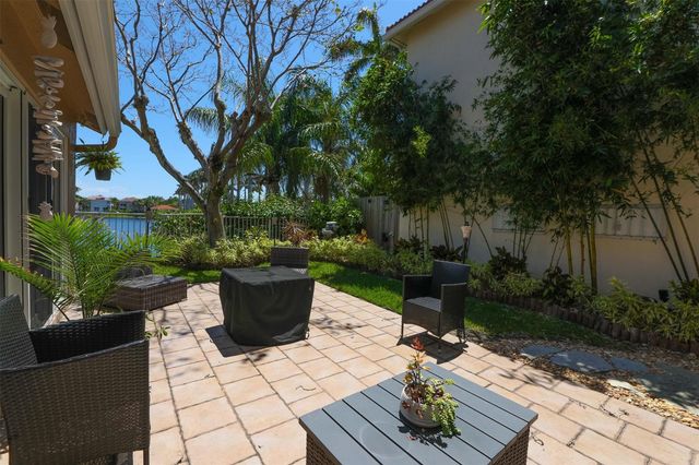 1084 Corkwood Street, Hollywood, FL 33019