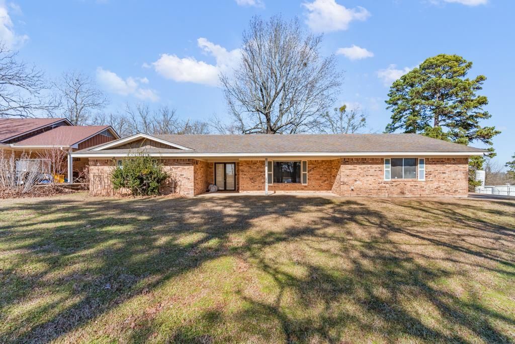 233 Fairway, Gilmer, TX 75644