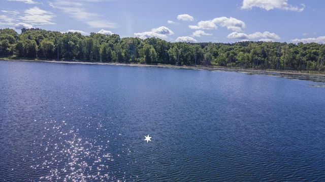 N6958 N LAKE DRIVE, Wild Rose, WI 54984