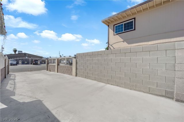 2512 Statz Street, North Las Vegas, NV 89030