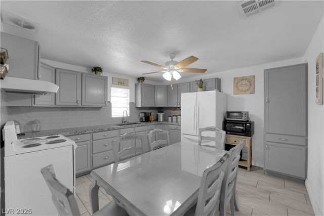 2512 Statz Street, North Las Vegas, NV 89030