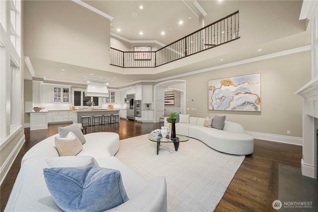 10021 NE 16th Place, Bellevue, WA 98004