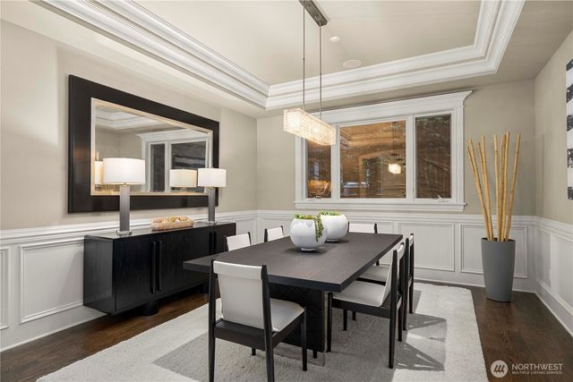 10021 NE 16th Place, Bellevue, WA 98004