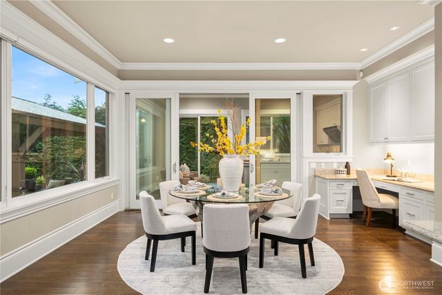 10021 NE 16th Place, Bellevue, WA 98004