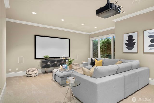 10021 NE 16th Place, Bellevue, WA 98004