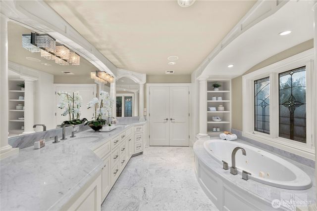 10021 NE 16th Place, Bellevue, WA 98004