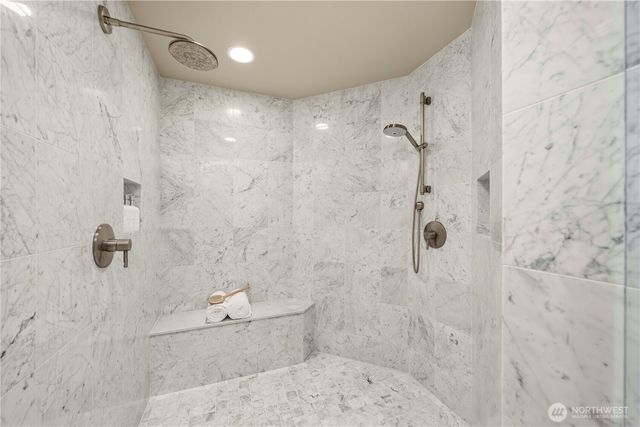 10021 NE 16th Place, Bellevue, WA 98004