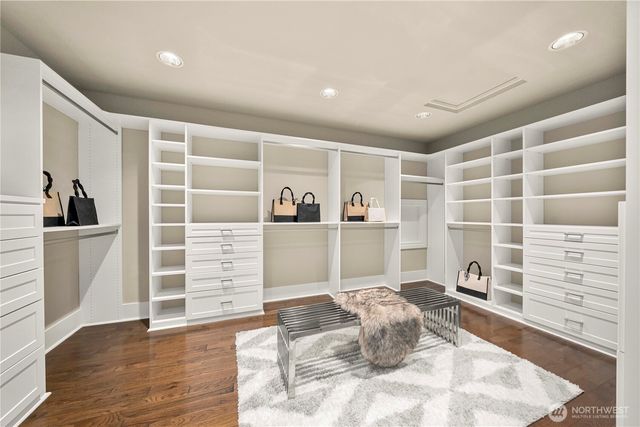 10021 NE 16th Place, Bellevue, WA 98004