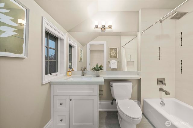 10021 NE 16th Place, Bellevue, WA 98004