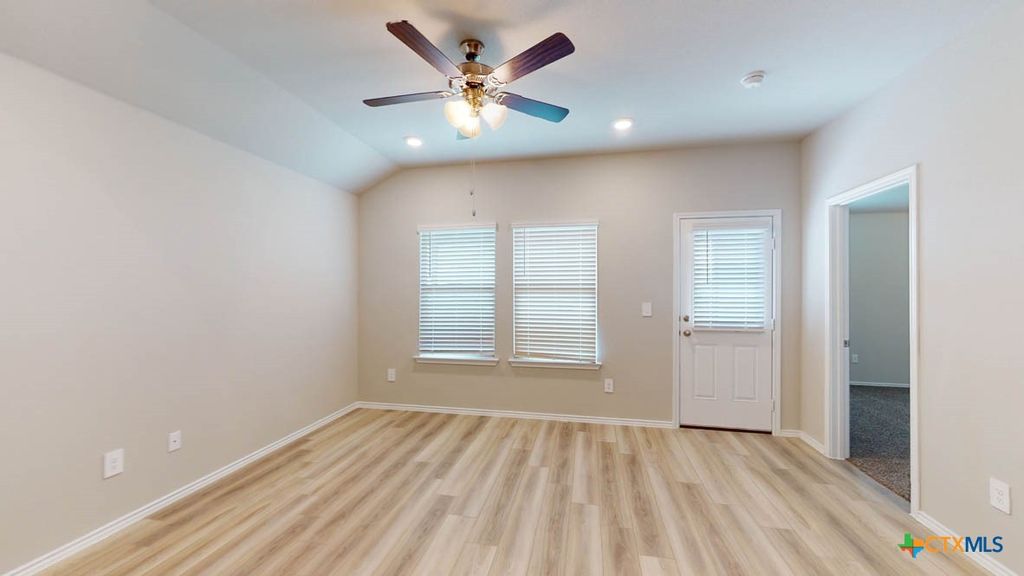 Image 12 of property listing at 222 Quarter Horse Road, Nolanville, TX 76559