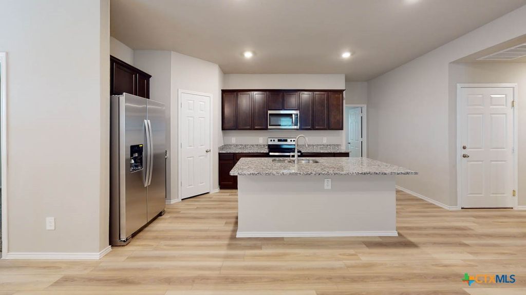 Image 9 of property listing at 222 Quarter Horse Road, Nolanville, TX 76559