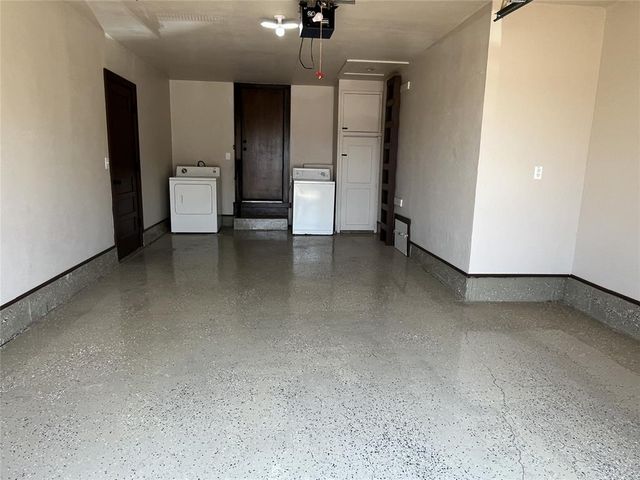 101 NE 5th Street, Moore, OK 73160