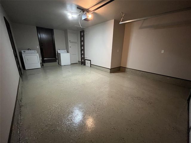 101 NE 5th Street, Moore, OK 73160
